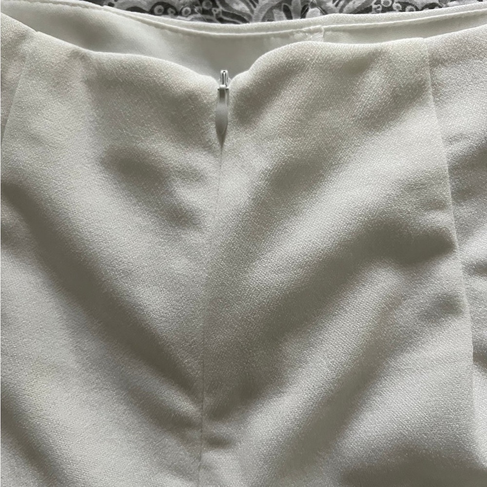 White Skort - Picture 4 of 4